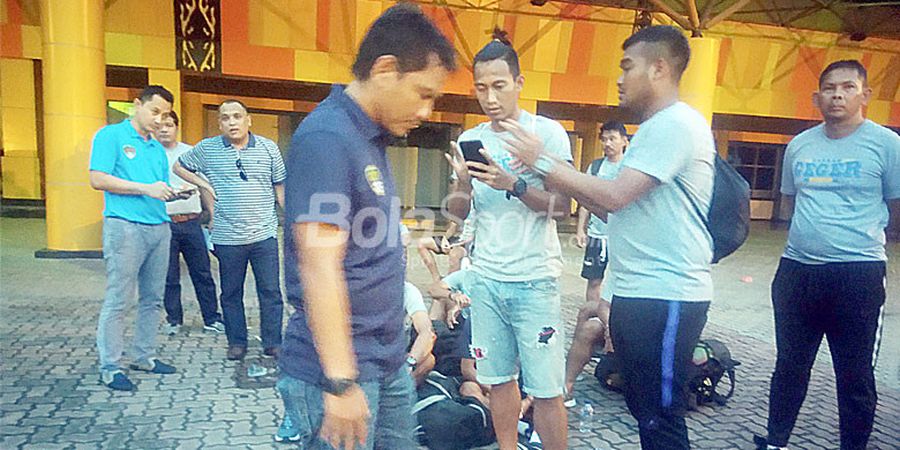 Seusai Laga, Pemain Cilegon United Terlantar di Markas PSPS Riau