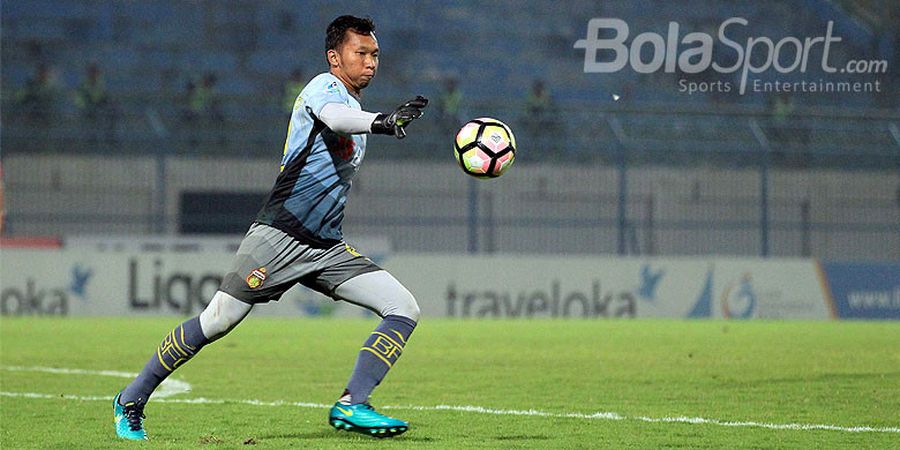 Bhayangkara FC Vs Persija Jakarta - Awan Setho Gemilang, Netizen: Calon Kiper Timnas!