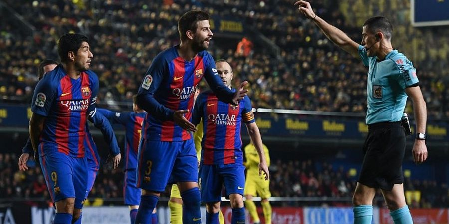 Pemain Barcelona Harus Berhenti Bicarakan Wasit