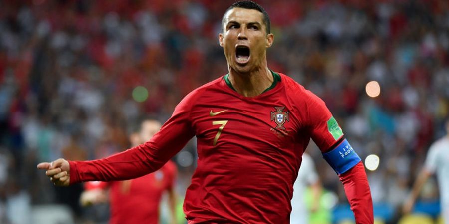 Cristiano Ronaldo Ternyata Baru Pertama Kali Cetak Gol Cara Ini di Turnamen Besar