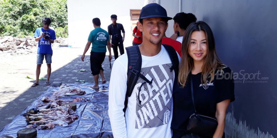 Bali United Kurban 6 Ekor Kambing, Irfan Bachdim Ajak Istri Lihat Proses Penyembelihan