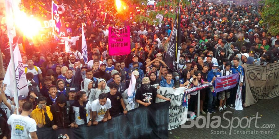 Tak Ada Bayaran atau Iming-iming, Aksi Damai Bobotoh Murni untuk Persib Bandung