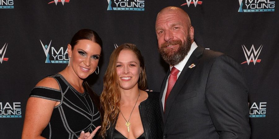 Konfirmasi: Petarung Cantik UFC Ini Terjun ke WWE