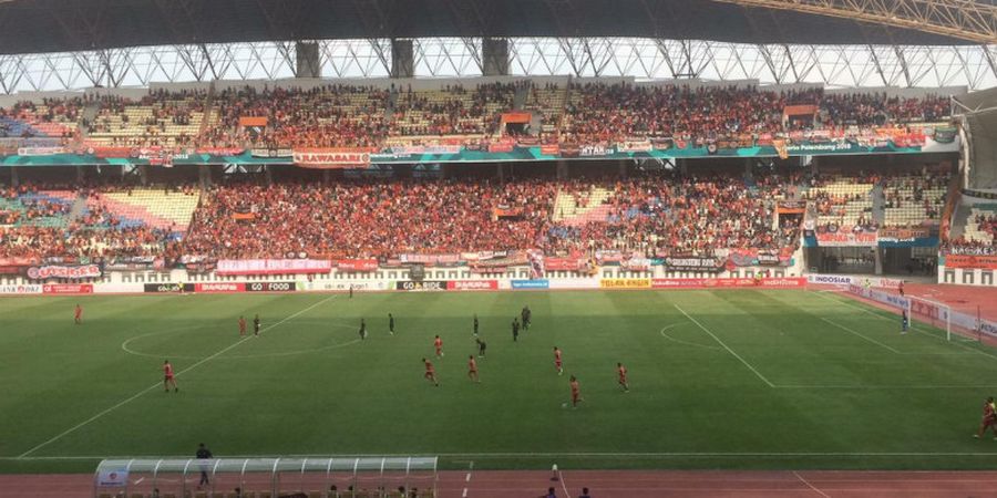 Persija Vs Sriwijaya FC - Babak Pertama, Macan Kemayoran Unggul Tipis
