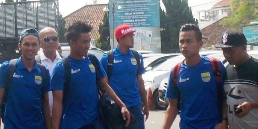 Agung Minta Restu Bobotoh