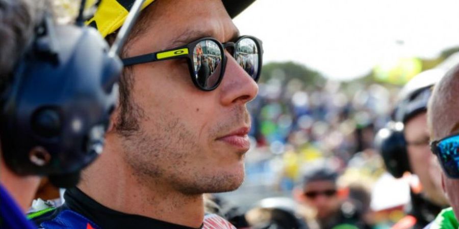 MotoGP Australia 2017 - Valentino Rossi: Lebih Baik Diam di Rumah Kalau Tak Bisa Atasi Balapan Agresif 
