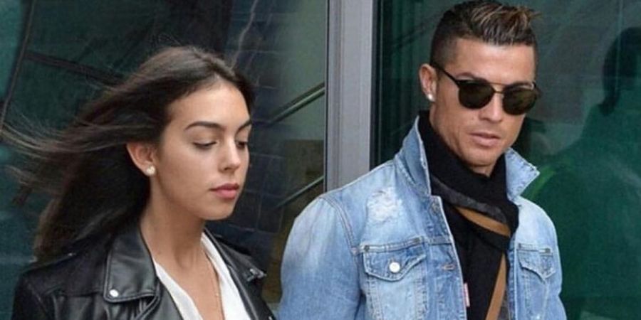 Liburan dengan Cristiano Ronaldo, Georgina Rodriguez Relakan Uang Belasan Juta Rupiah demi Outfit yang Cetar