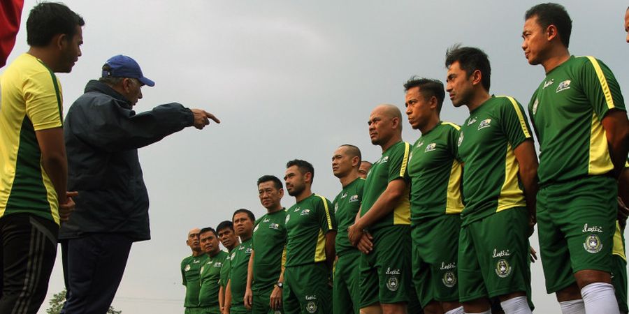 3 Legenda Timnas Indonesia Ini Bersiap Jadi Pelatih Masa Depan