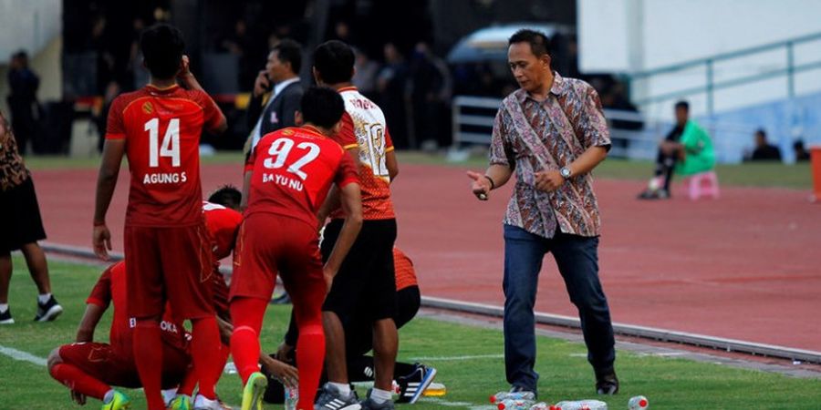 Persis Solo Banding, Ini Penjelasan dari Pelatih Widiyantoro yang Dituduh Menendang Wasit