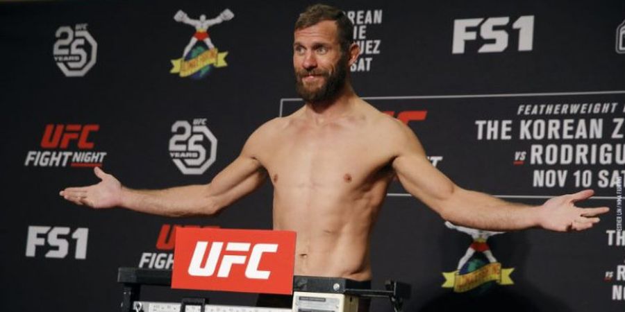 Donald Cerrone Peringatkan Connor McGregor Agar Tak Bawa Nama Keluarga