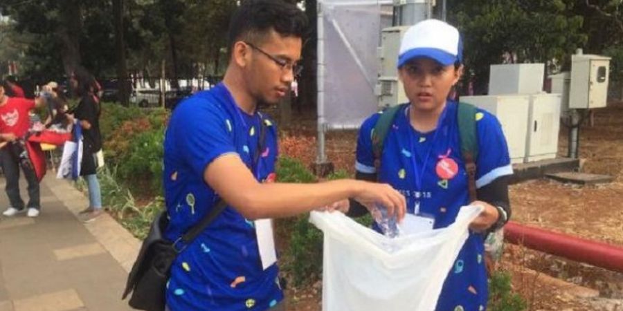 Peduli Kebersihan, Komunitas Indo Relawan Punguti Sampah Selama Perhelatan Asian Games 2018