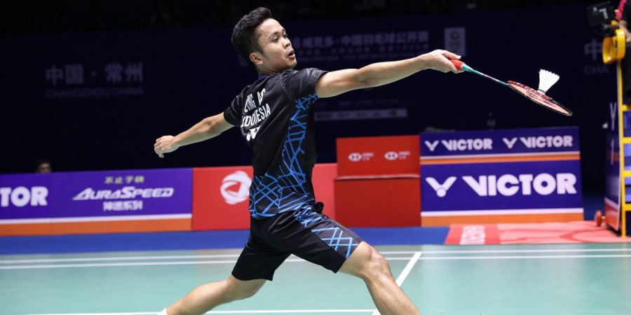 China Open 2018 - Ups! Ada Shuttlecock Nyangkut di Laga Anthony Vs Chen Long