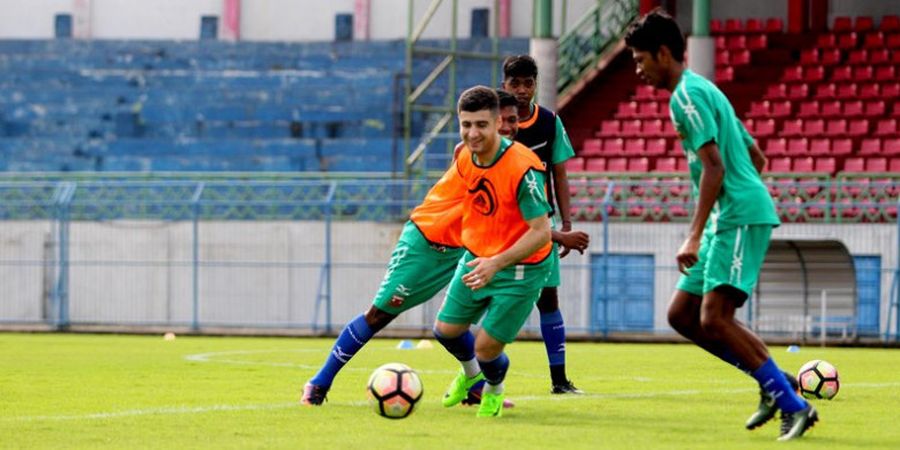 Duel Madura United dan Sriwijaya FC, Ajang Pembuktian Duo Tajikistan