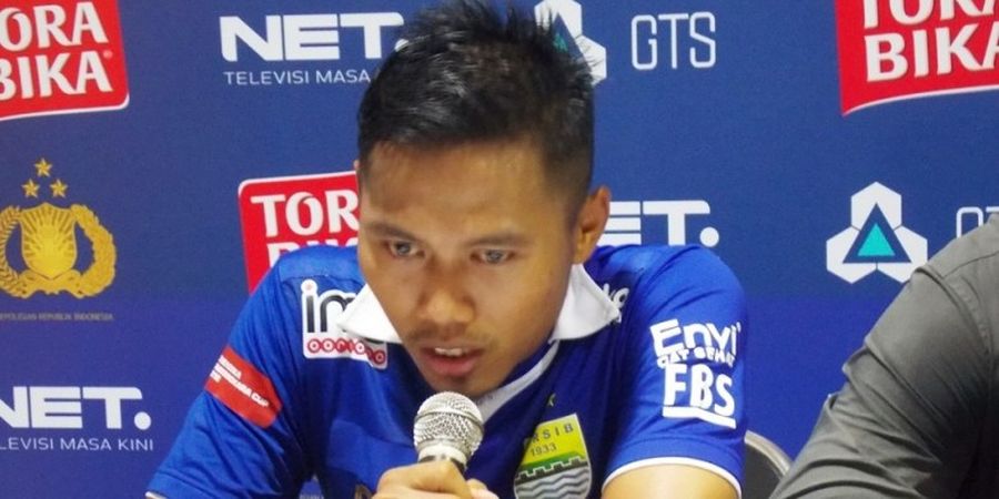 Pesan Bek Persib untuk Bobotoh dan Aremania