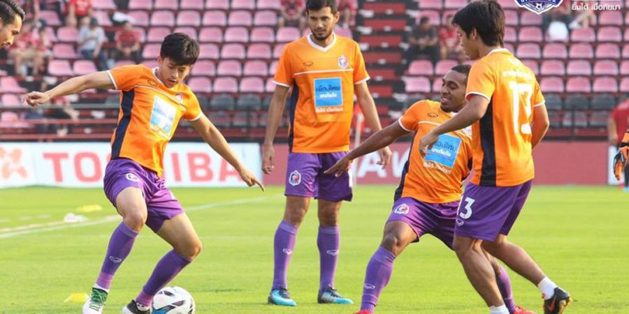 Klub Liga Thailand yang Dibela Terens Puhiri Sukses Bungkam Muangthong United dan ke Puncak Klasemen