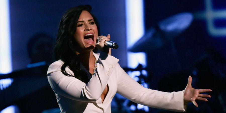 Demi Lovato akan Menyanyikan Lagu Kebangsaan pada Pertarungan Conor McGregor Vs Floyd Mayweather