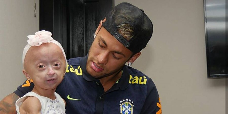 Neymar Beri Harapan Hidup pada Gadis Kecil Pengidap Progeria, Hati Lembutnya Tercurah