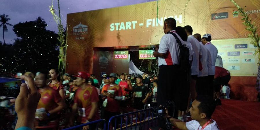Gubernur Ganjar Pranowo Lepas Peserta Borobudur Marathon 2018
