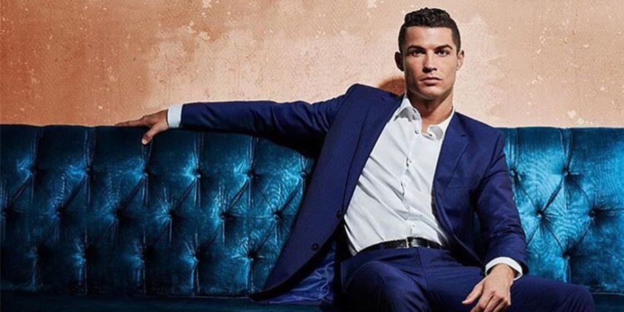 Cristiano Ronaldo Unggah Foto Produk, Eh..Malah Bikin Baper Netizen
