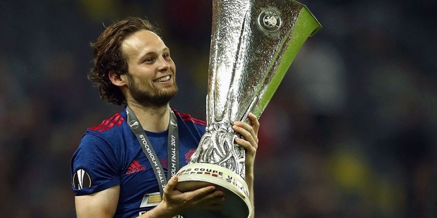 Final Liga Europa, Profesionalitas Daley Blind