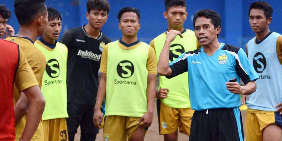 Pelatih Persib U-19 Takjub dengan Sambutan Besar Bobotoh di Bandung