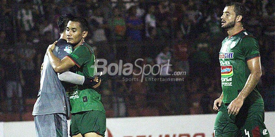 PSMS Medan Vs Arema FC - Laga Selesai, Singo Edan 2 Kali Dibungkam Mistar Gawang