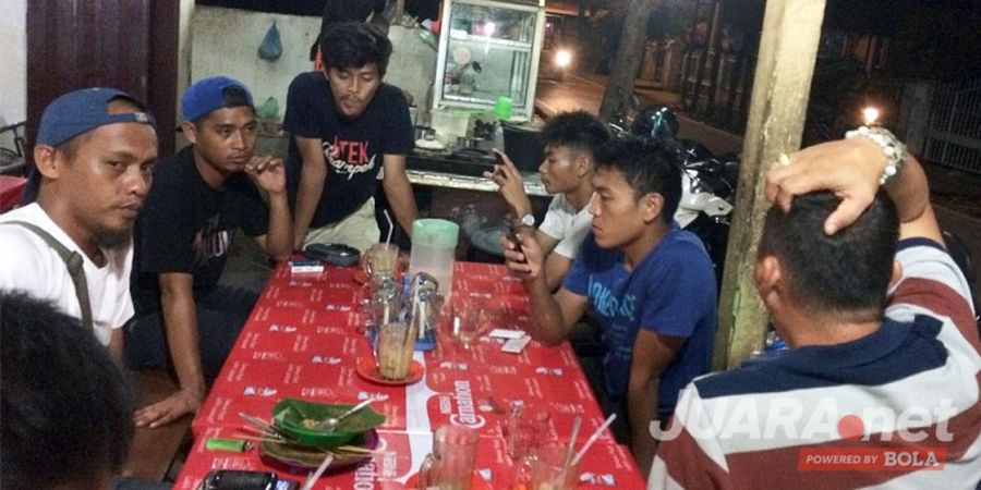 Pemain dan Ofisial PS Timah Babel Penasaran Cicipi Kuliner Khas Medan