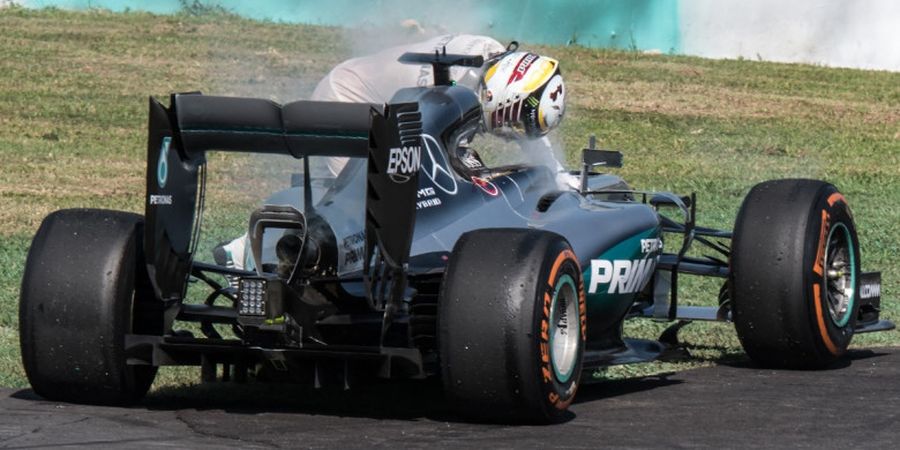 Di Sirkuit Sepang, Lewis Hamilton Raih 'Pole Position' Ke-70