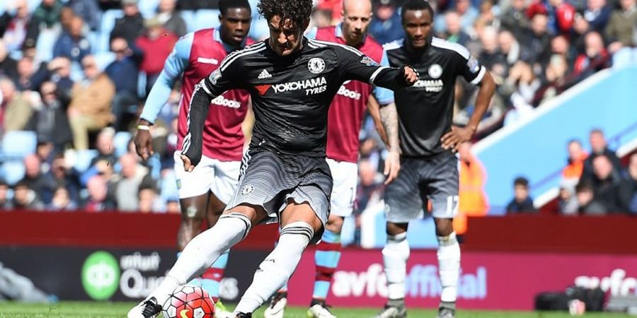 Gol Debut Pato Warnai Kemenangan Telak Chelsea di Villa Park