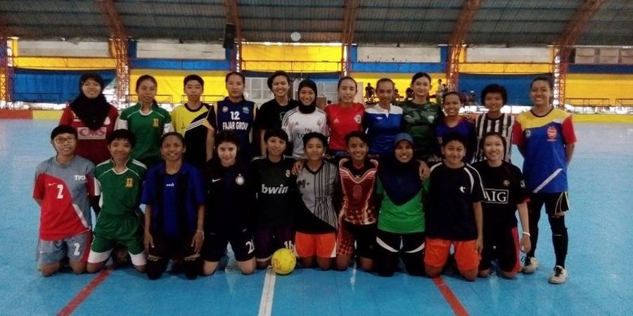 Modal Nekat, NPS Surabaya Ikuti Liga Futsal Wanita 2016