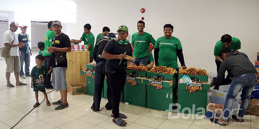 Hikayat Lumpia Tambaksari yang Kini Hadir di Gelora Bung Tomo