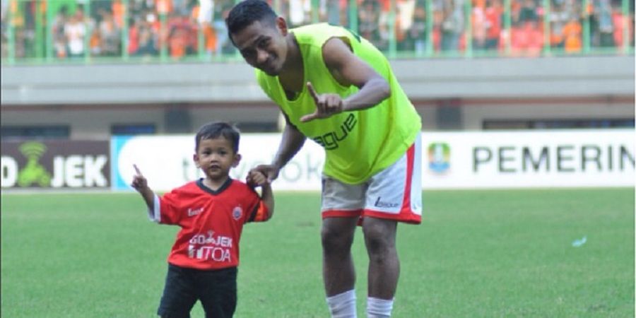 Liga 1 - Gol Ramdani Lestaluhu Menangkan Persija Jakarta di Kandang Mitra Kukar