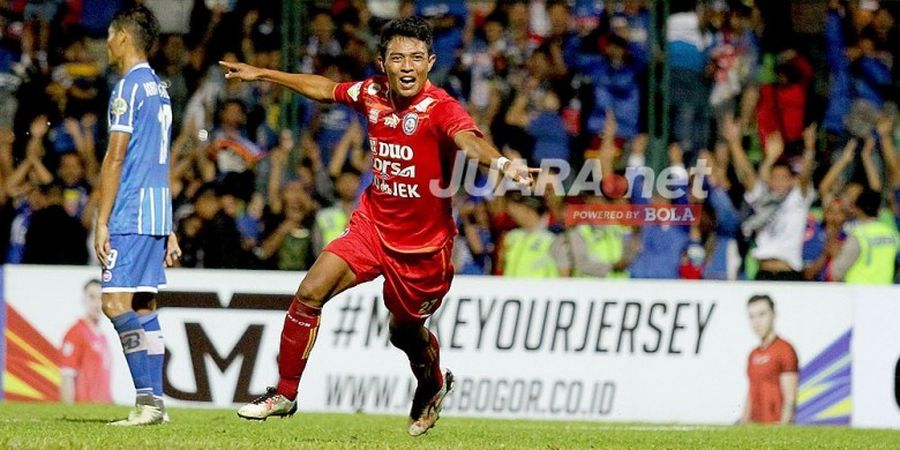 Kesan Dedik Setiawan Jalani Kompetisi Kasta Tertinggi Indonesia Bersama Arema FC
