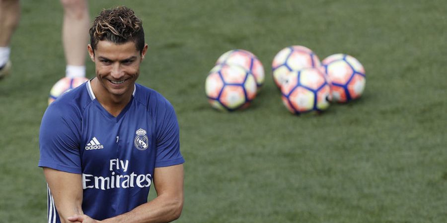 Cristiano Ronaldo Mempersingkat Liburannya demi Kembali ke Lapangan Hijau