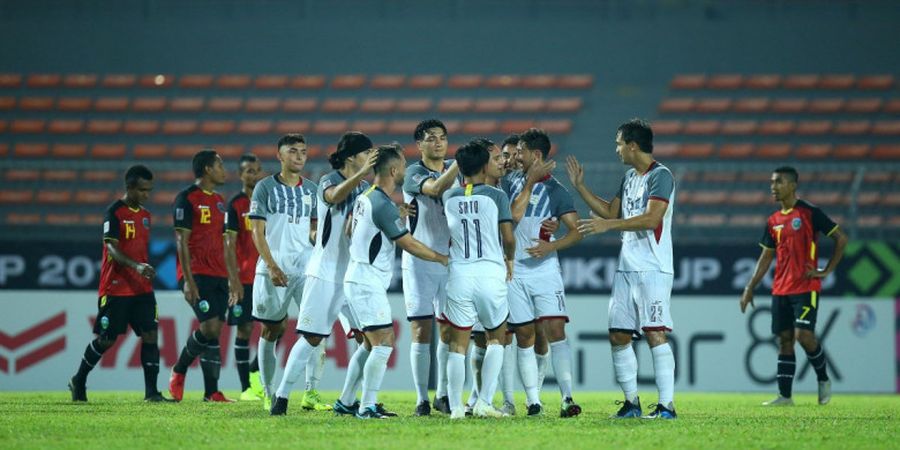 Kiper Timnas Filipina Kritik Lapangan di SUGBK: Tidak Cocok untuk Bermain Sepak Bola