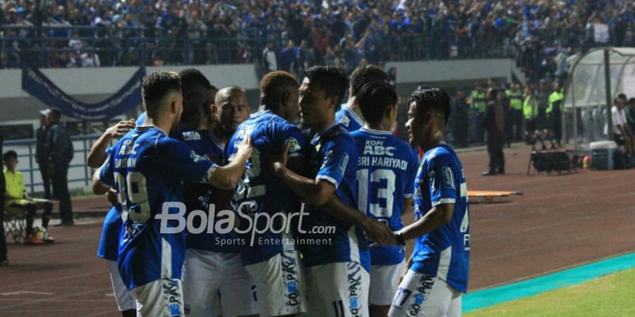 Persib Vs PSIS - Gol Ezechiel N'Douassel Sumbang 3 Poin Buat Maung Bandung