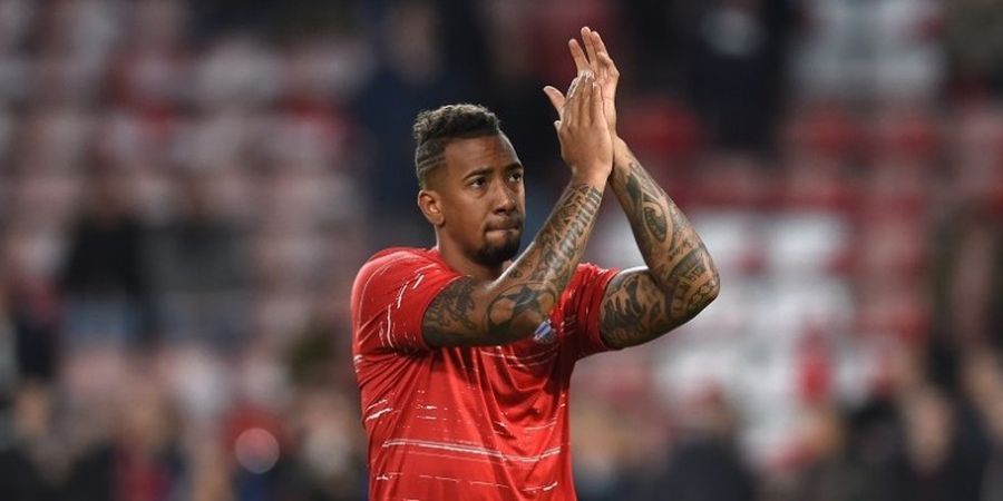 Jerome Boateng Tertawakan Kritik CEO Bayern Muenchen