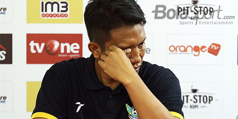 Saat Pelatih Persegres Menangis Haru