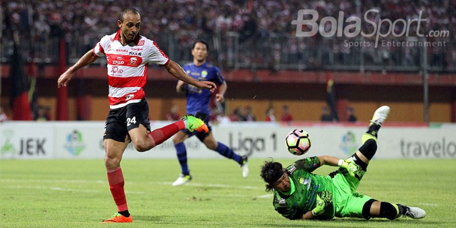 Legenda Liverpool Ungkap Faedah Hadirnya Peter Odemwingie bagi Sepak Bola Indonesia