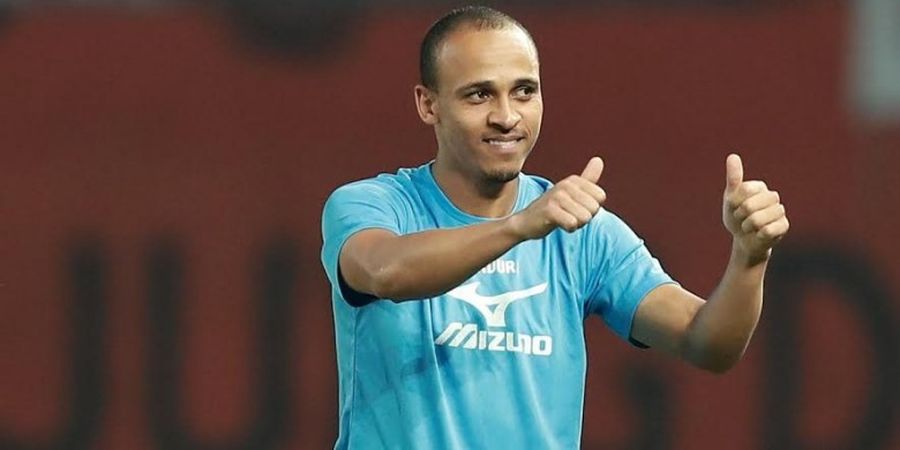 Perseru Menghitung Peter Odemwingie 