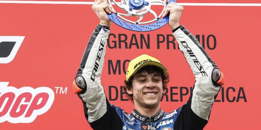 Podium Pertama Moto3 untuk Valentino Rossi dari Sang Murid