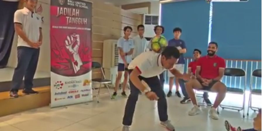 Melihat Cuplikan Video Aksi Juggling Pelatih Bali United, Netizen: Seperti Melihat Neymar 