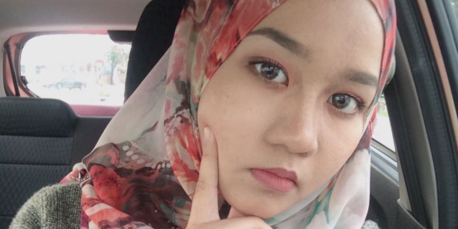 GALERI FOTO - Awas! Ini Bukti Kecantikan Wanita Asal Malaysia yang Sempat Berjanji Akan Telanjang Jika Malaysia Menang