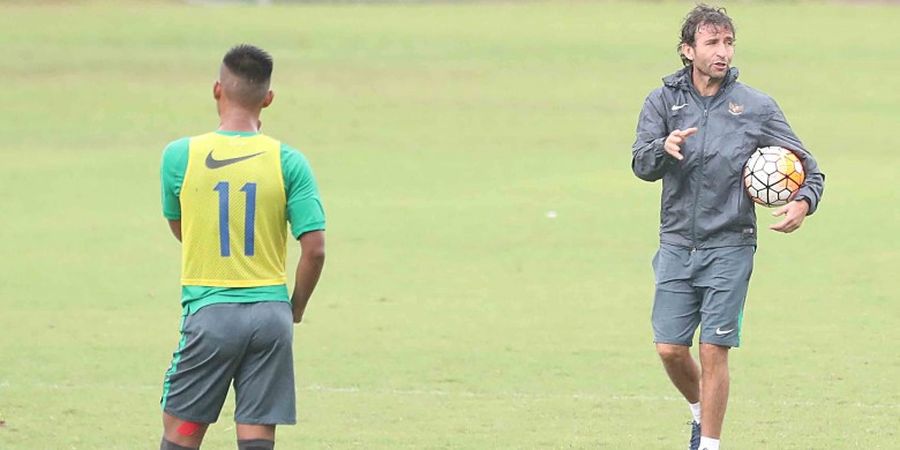 Luis Milla Tuntut Pemain Indonesia U-22 'Bawel'