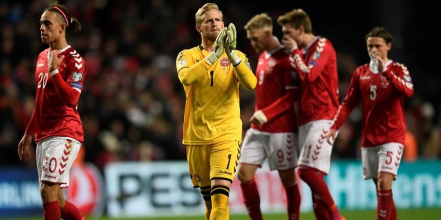 Denmark Cuma Seri Tanpa Gol, Kiper Leicester City Salahkan Rumput