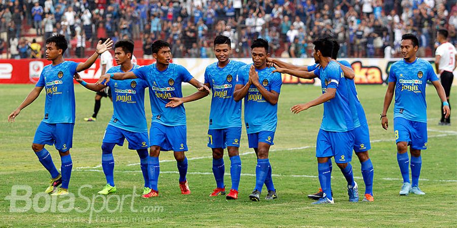 Tak Seperti Persib Bandung, Kontestan Liga 2 Ini Gelar Latihan Langsung di Pantai