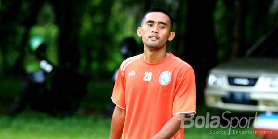 Sempat Absen Sebulan, Bek Sayap Arema FC Mulai Pulih dari Cedera