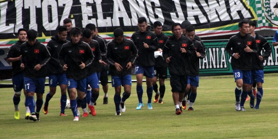 Tiba di Sleman, Pelatih Vietnam Ungkap Pernyataan Penting Soal Indonesia