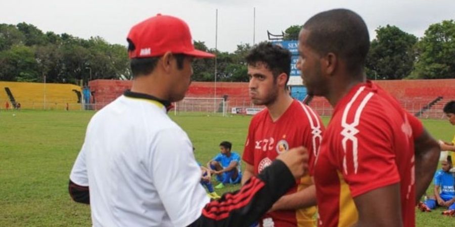 Nil Maizar Siap Parkir Duo Brasil Semen Padang