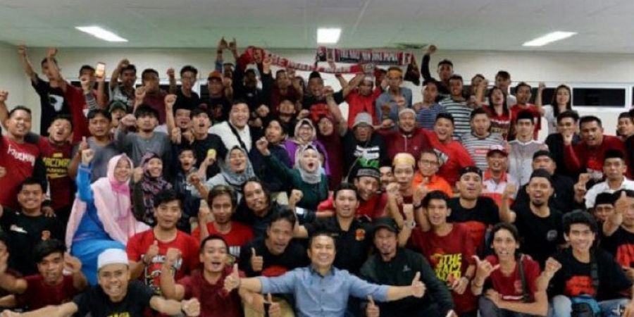 Suporter Juku Eja Wilayah Jabodetabek Gelar Nobar PSM Makassar Vs Barito Putera 